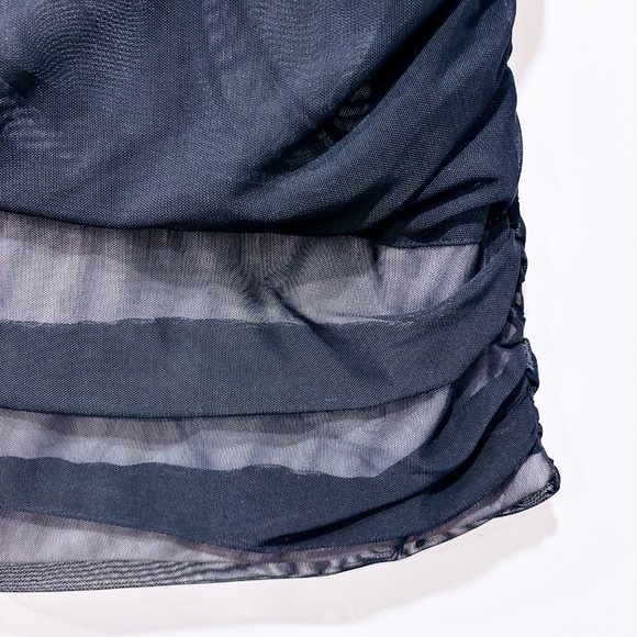 CHARLOTTE RUSSE Black fitted strapless dress with mesh - Picture 5 of 8